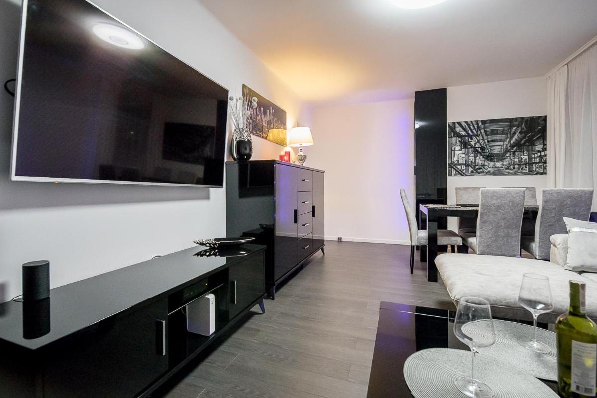 ワルシャワNowoczesny Apartament - Saska Kepaアパートメント エクステリア 写真